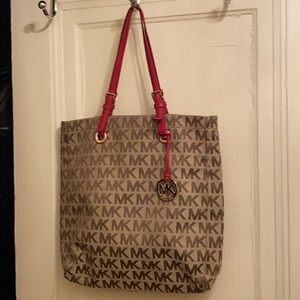 Michael Kors Hobo Bag